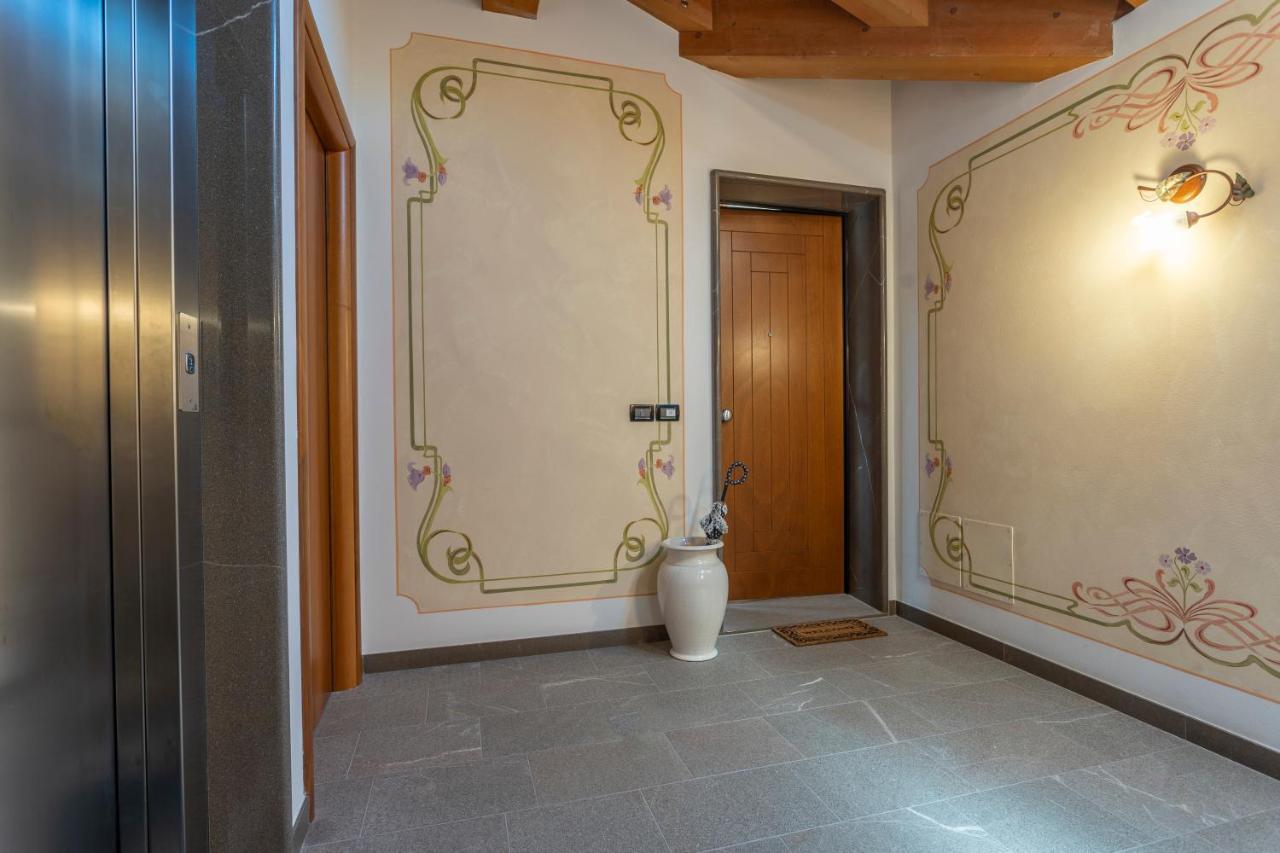 New Deal - Apt With Terrace, Jacuzzi & Netflix Palmanova Exterior foto